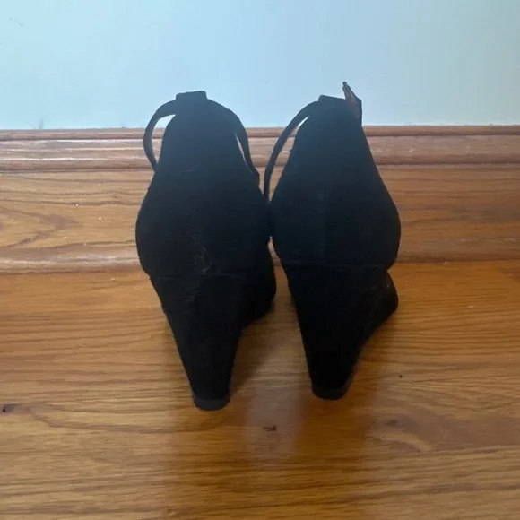 Free Prople strapped wedge heels - Picture 3 of 7